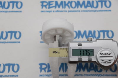 Ролик стеклоподъёмника (катушка стеклоподъемника) 770820