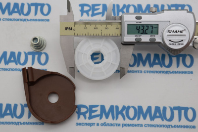 Обводной ролик стеклоподъёмника (комплект) 770609 Обводной ролик стеклоподъёмника (комплект) 770609
