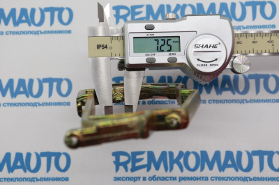 Кронштейн бокового зеркала двери Mercedes Benz правый 771782