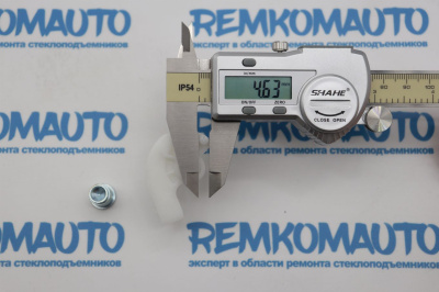 Обводной ролик стеклоподъёмника с клепкой 771135