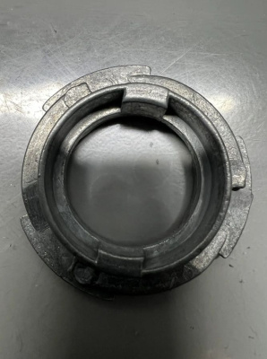 Стопор зеркала Mercedes Benz правый 772562