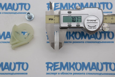 Обводной ролик стеклоподъёмника (комплект) 770842