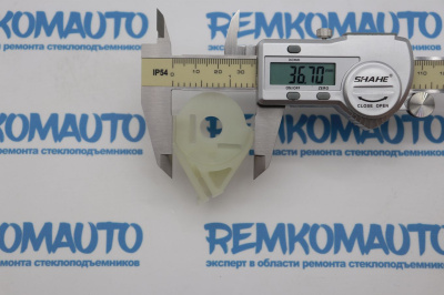 Держатель обводного ролика стеклоподъёмника 770837