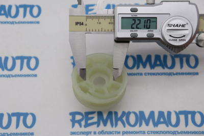 Ролик стеклоподъёмника (катушка стеклоподъемника) 771536