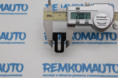 Фиксатор люка крыши Renault 771505