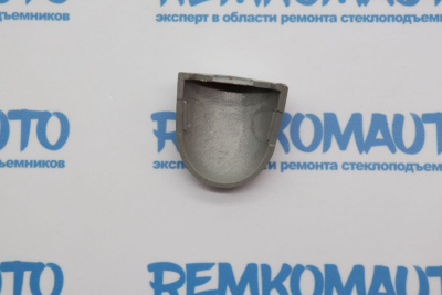 Заглушка пластиковая ручки двери Renault Clio/Megane/Scenic 772362