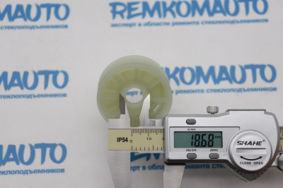 Ролик стеклоподъёмника (катушка стеклоподъемника) 771561