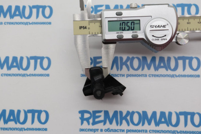 Фиксатор ручки двери Renault Master 3/Opel Movano A (перед. прав.) 771723