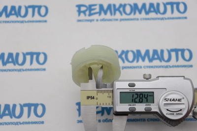 Ролик стеклоподъемника (катушка стеклоподъемника) 772107