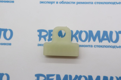 Держатель стекла (лопатка) стеклоподъёмника Lifan/Toyota 771338