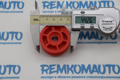 Ролик стеклоподъёмника (катушка стеклоподъемника) 771853