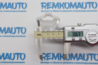 Фиксатор замка двери BMW 5-series F10 (перед. прав.) 771472