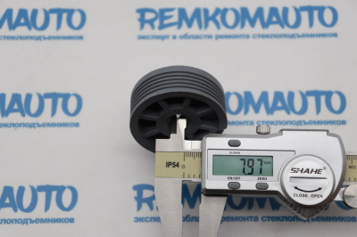 Ролик стеклоподъёмника (катушка стеклоподъемника) 770976