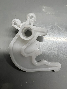 Фиксатор замка багажника Ford Focus 770720