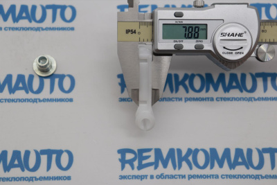 Обводной ролик стеклоподъёмника с клепкой 770599