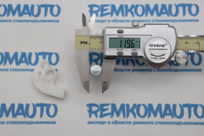 Обводной ролик стеклоподъёмника с клепкой 771135