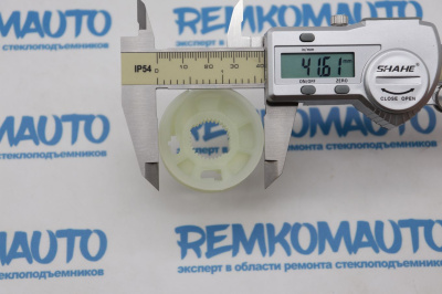 Ролик стеклоподъёмника (катушка стеклоподъемника) 770583