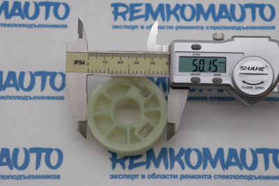 Ролик стеклоподъёмника (катушка стеклоподъемника) 771957