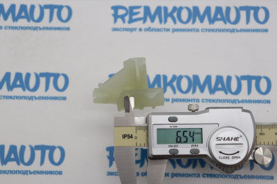 Угловой фиксатор троса стеклоподъемника 771623