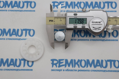 Обводной ролик стеклоподъёмника с клепкой 770134