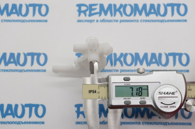 Фиксатор замка багажника Ford Focus 770720 Фиксатор замка багажника Ford Focus 770720