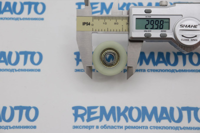 Ролик боковой сдвижной двери Volkswagen Transporter (Ø 7/30 мм.) 770169