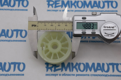 Ролик стеклоподъёмника (катушка стеклоподъемника) 770793