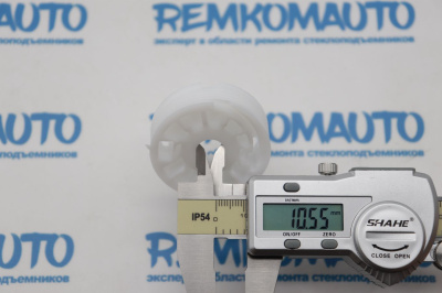 Ролик стеклоподъёмника (катушка) BMW 770584