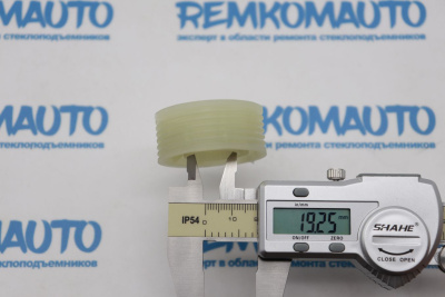 Ролик стеклоподъёмника (катушка стеклоподъемника) 772460