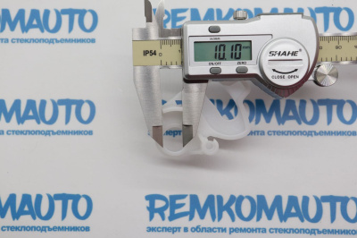 Фиксатор замка двери BMW 5-series F10 (перед. прав.) 771472