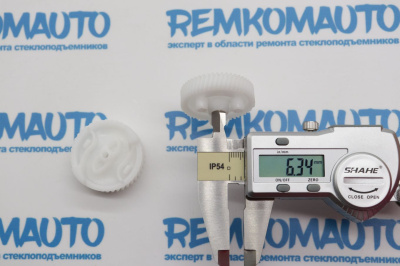 Комплект шестерен замка двери BMW (2 шт.) (перед. прав.) 771512