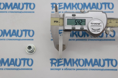 Обводной ролик стеклоподъёмника с клепкой 770587