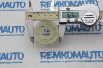 Ролик стеклоподъёмника (катушка стеклоподъемника) 770065