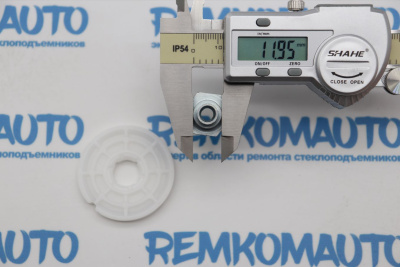 Обводной ролик стеклоподъёмника с клепкой 770625