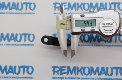 Фиксатор замка багажника Fiat Linea (лев./прав.) 772405 Фиксатор замка багажника Fiat Linea (лев./прав.) 772405