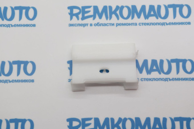 Держатель стекла (лопатка) стеклоподъёмника BMW 1-series E87 2004-2012 770589