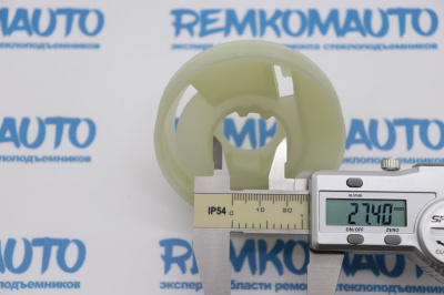 Ролик правой боковой сдвижной двери Volkswagen Transporter T5/T6 770171