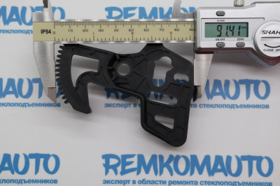 Фиксатор замка раздвижной двери Volkswagen Transporter T5/Caddy 770135