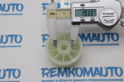 Ролик стеклоподъёмника (катушка стеклоподъемника) 770423