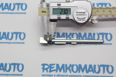 Шток личинки замка двери Peugeot Partner/Citroen Berlingo 771027