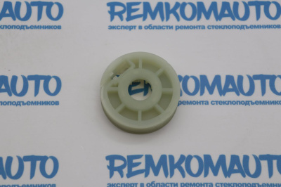 Ролик стеклоподъёмника (катушка стеклоподъемника) 770459
