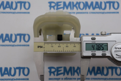 Направляющий держатель стеклоподъёмника (каретка стеклоподъемника) 770332