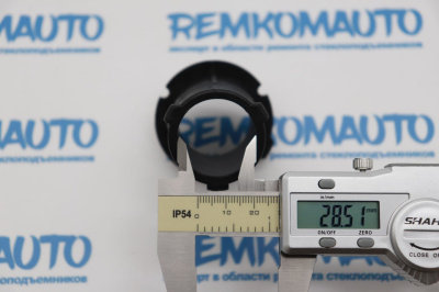 Кронштейн бокового зеркала двери Fiat 500/Freemont 772848