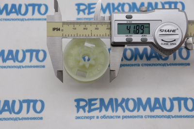 Ролик стеклоподъёмника (катушка стеклоподъемника) 770829