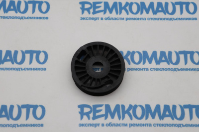 Ролик стеклоподъемника (катушка стеклоподъемника) 771815