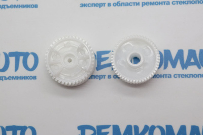 Комплект шестерен замка двери BMW (2 шт.) (перед. лев.) 771513