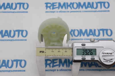 Ролик стеклоподъёмника (катушка стеклоподъемника) 771028