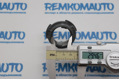 Стопор зеркала Mercedes Benz правый 772562