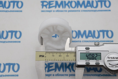 Ролик стеклоподъёмника (катушка стеклоподъемника) 771537