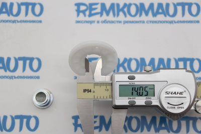 Обводной ролик стеклоподъёмника с клепкой 771333